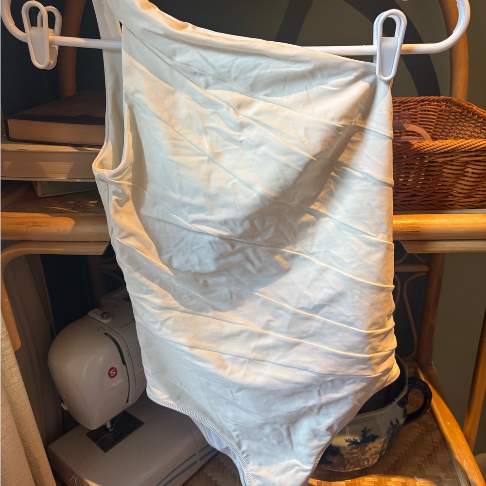 Summersalt Sidestroke Whitr One-Shoulder Women's Swimsuit - Picture 3 of 6